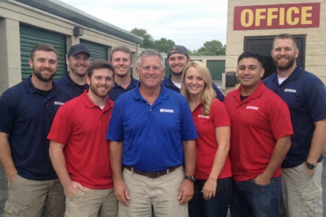 Water damage restoration professionals in League City, TX